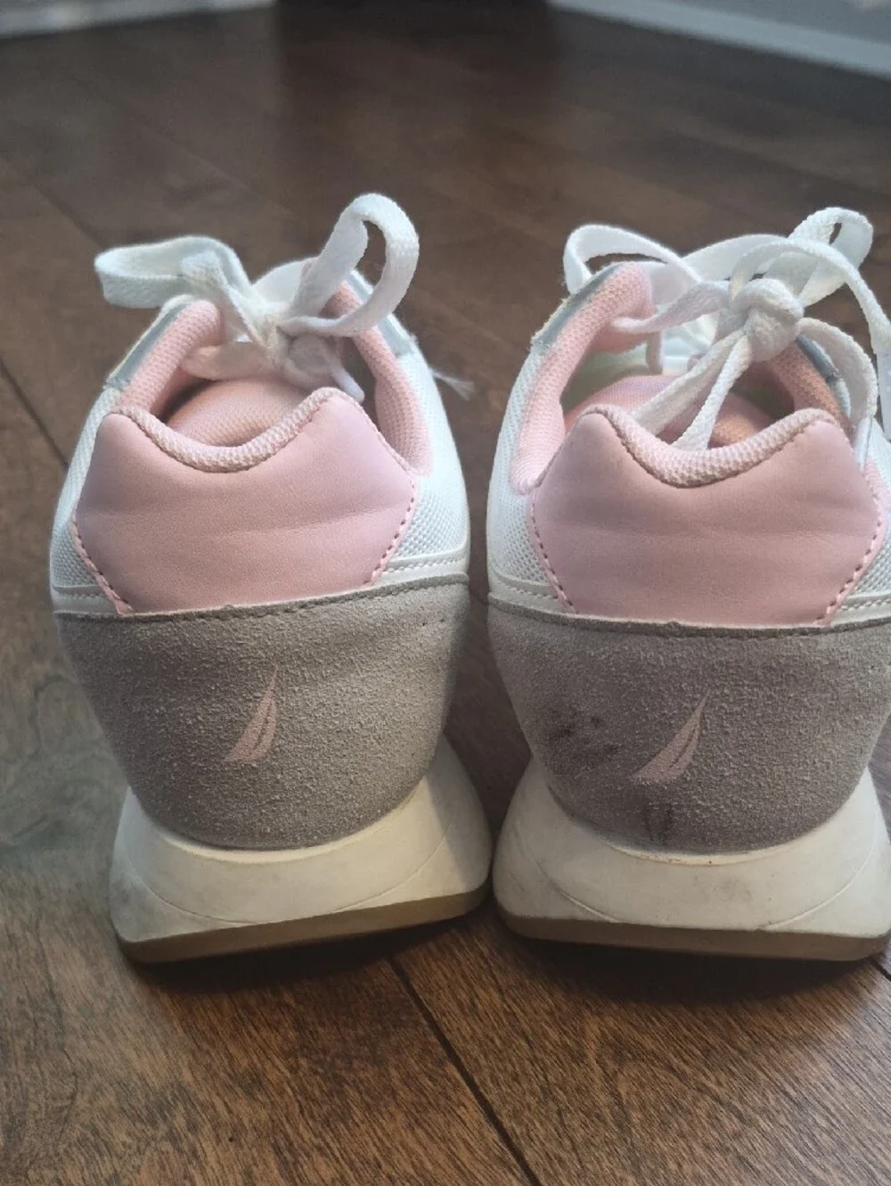 Nautica White Sneakers with Light Pink Lining Size 5